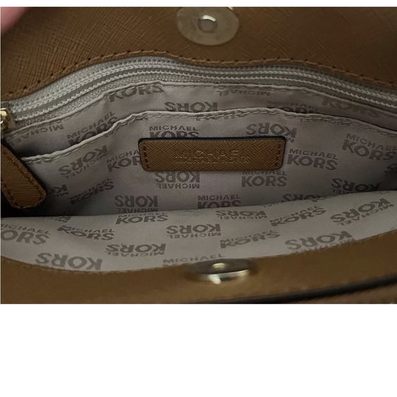 Michael Kors Small Savannah Brown Saffiano Leather Double Handle Crossbody - Picture 5 of 8